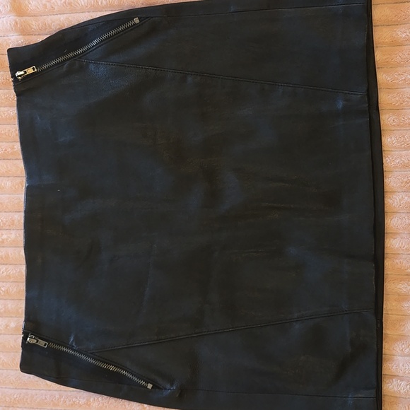 Theory Black Lamb Leather Mini Skirt Sz 4 NWOT - Picture 2 of 6